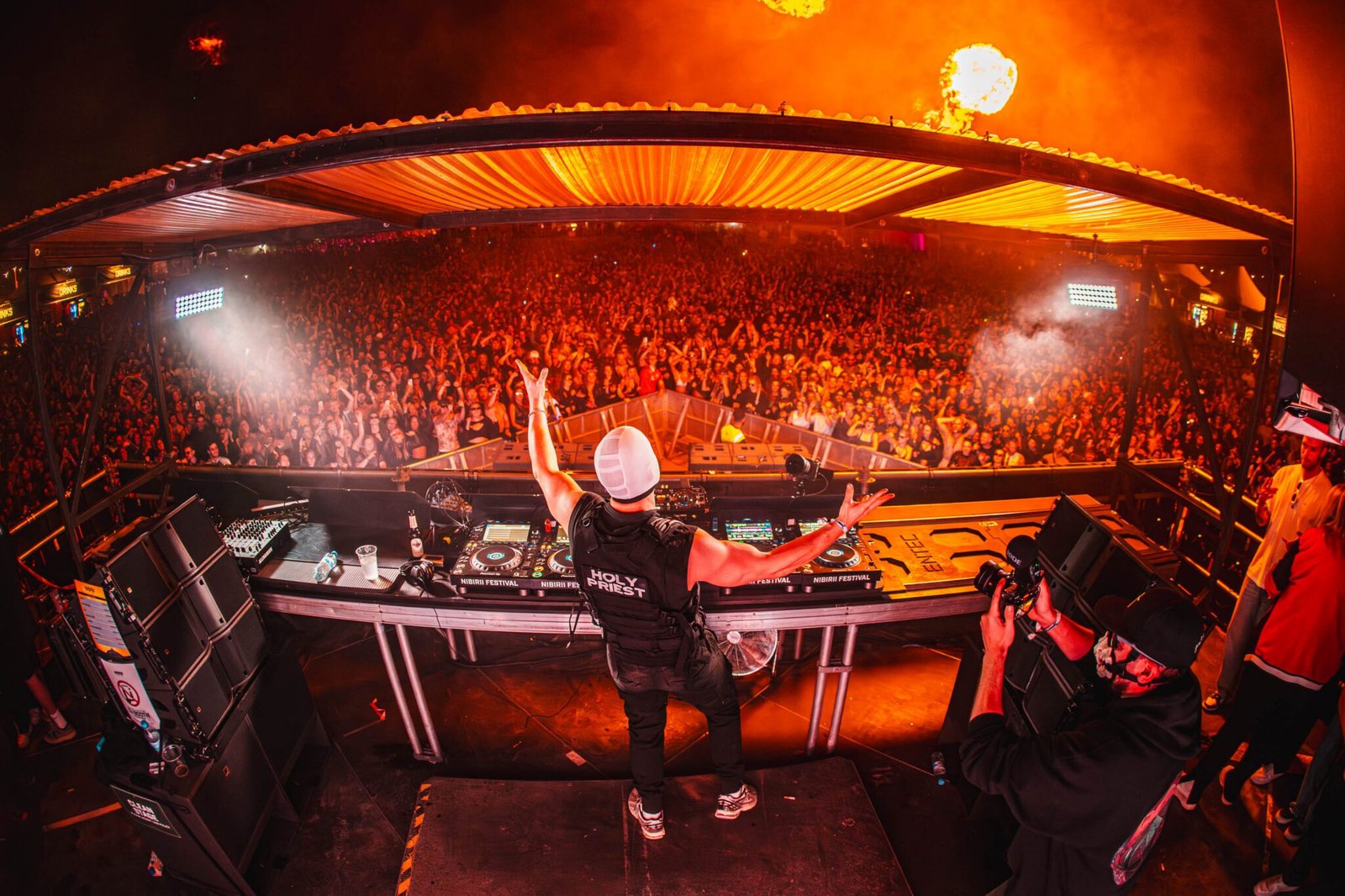 Nibirii2025-KellyVanDerMaade-10